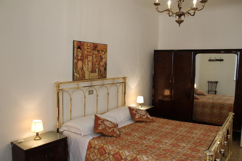 Palazzo Masi Bed & Breakfast Siena Phòng bức ảnh